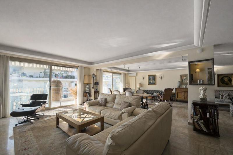 Appartement - 173 m² - 5 pièces