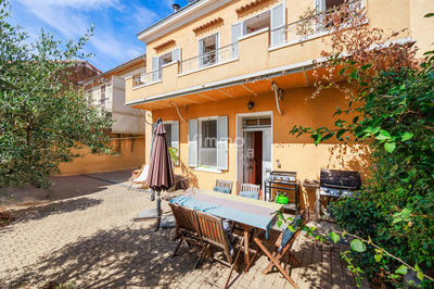 Maison - 165 m² - 7 pièces