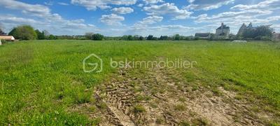 Terrain constructible - 870 m²