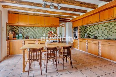 Maison en pierre - 174 m² - 6 pièces