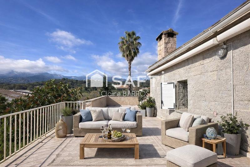 Villa - 280 m² - 8 pièces