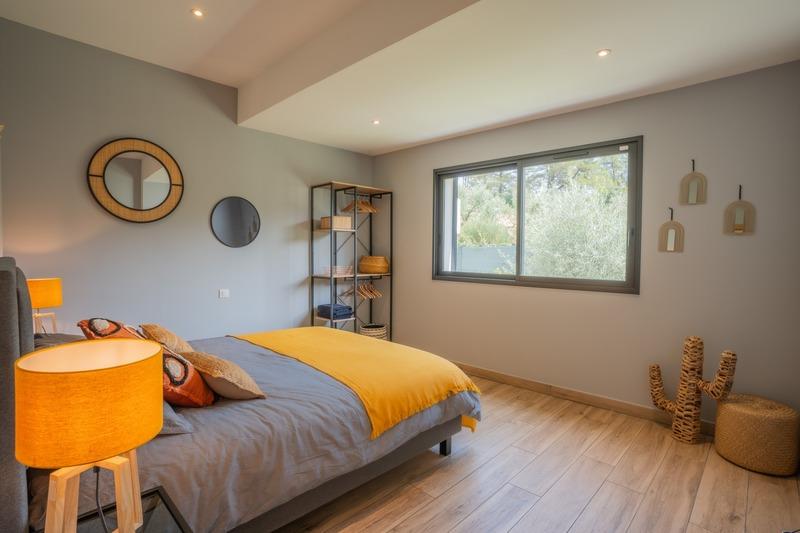 Maison - 200 m² - 6 pièces