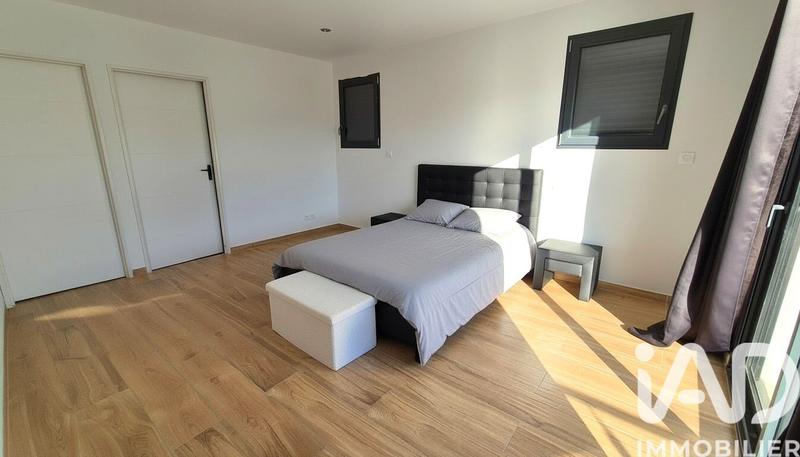 Maison - 188 m² - 5 pièces