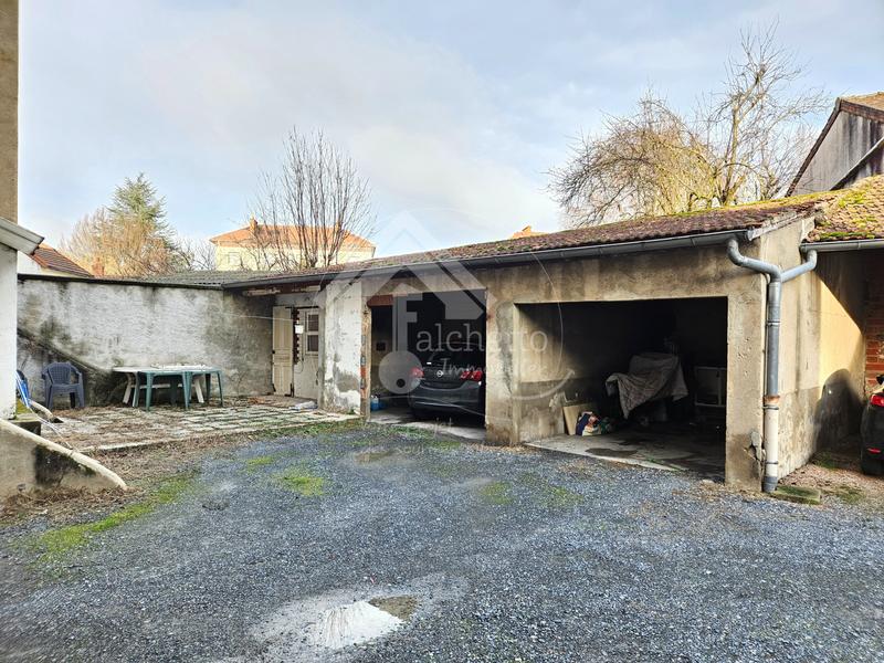 Propriété - 388 m² - 16 pièces