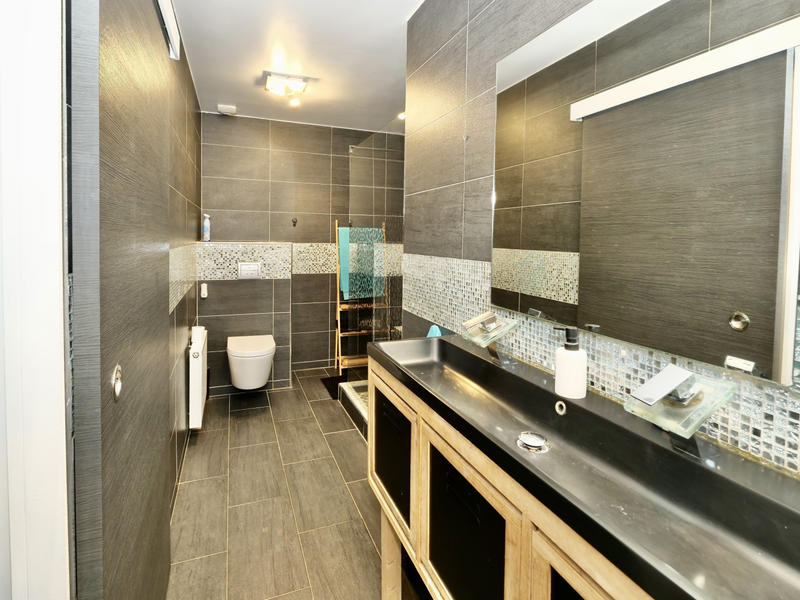 Maison - 128 m² - 6 pièces