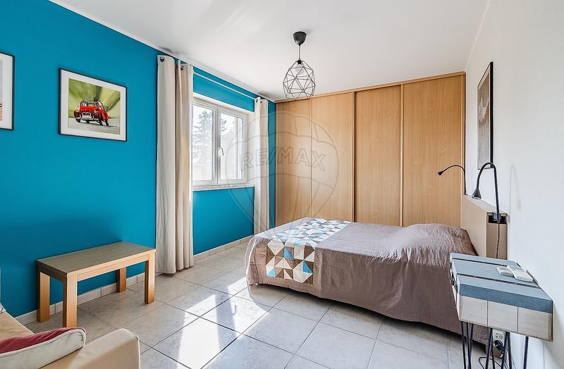 Maison - 226 m² - 6 pièces