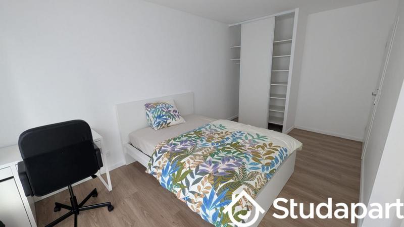 Chambre - 10 m² - 1 pièce