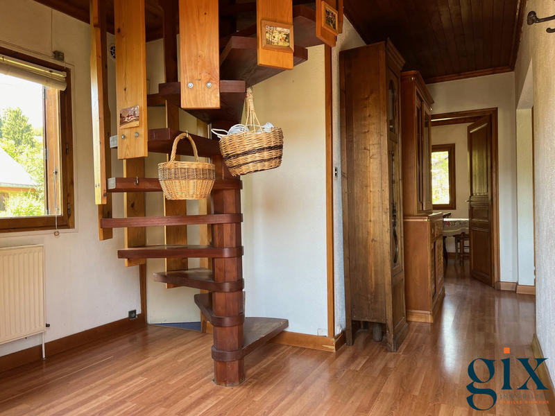 Châlet - 101 m² - 5 pièces