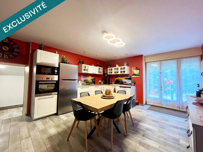 Maison - 274 m² - 10 pièces