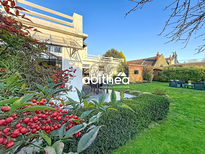 Maison - 224 m² - 6 pièces