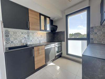 Appartement - 84 m² - 4 pièces