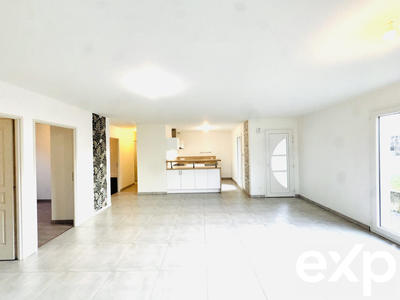 Maison - 103 m² - 5 pièces