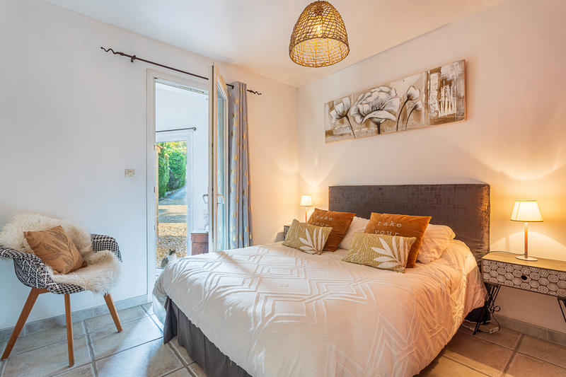 Maison - 185 m² - 8 pièces