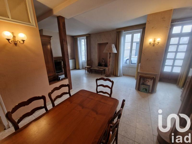 Maison - 195 m² - 9 pièces