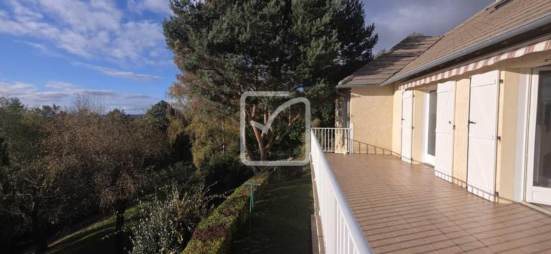 Maison - 149 m² - 6 pièces