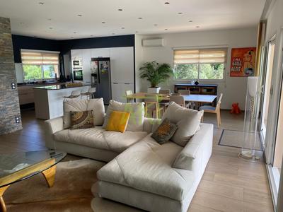 Maison contemporaine - 200 m² - 6 pièces