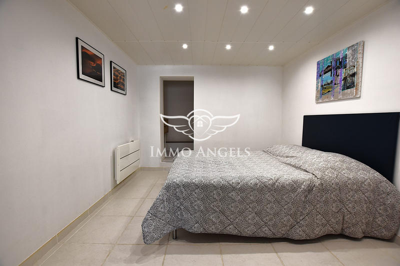 Villa - 206 m² - 9 pièces