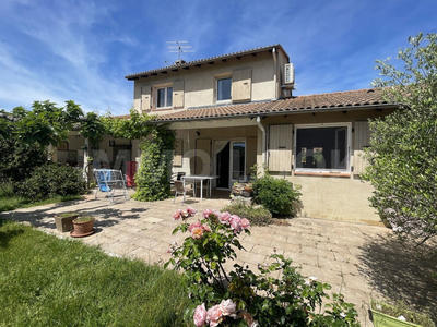 Villa - 100 m² - 6 pièces