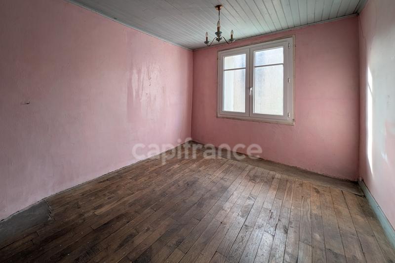 Maison - 94 m² - 5 pièces