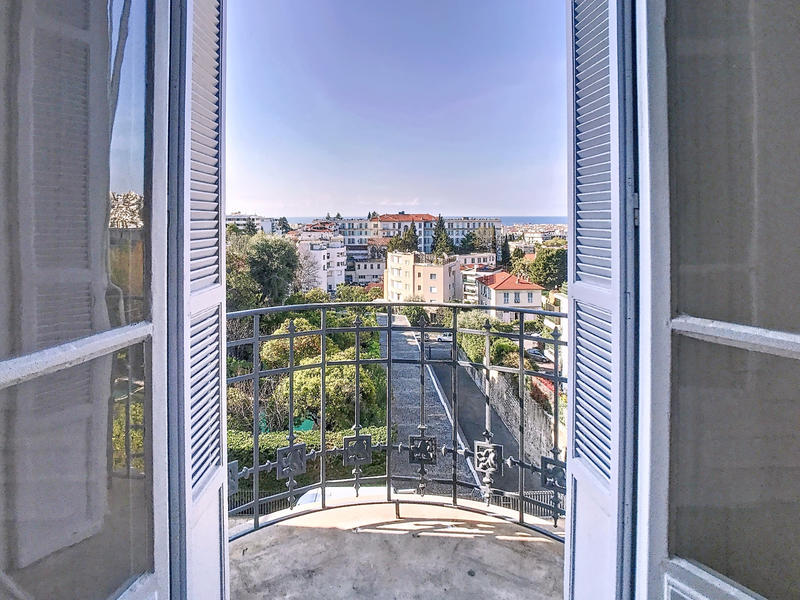 Appartement - 140 m² - 3 pièces