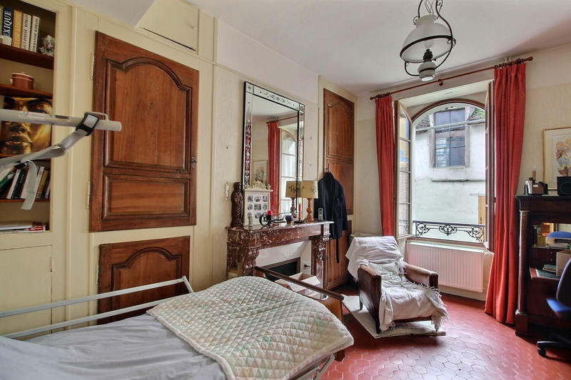 Demeure - 186 m² - 7 pièces