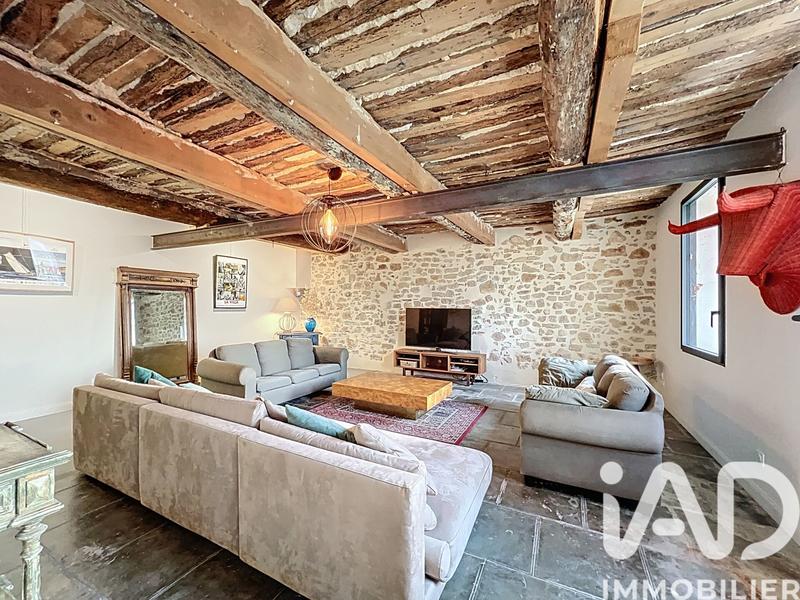 Maison - 460 m² - 13 pièces