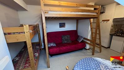 Studio - 15 m² - 1 pièce