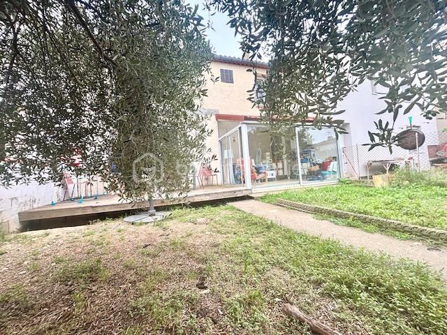 Maison - 96 m² - 5 pièces