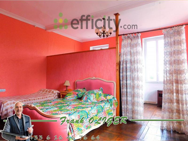 Demeure - 517 m² - 16 pièces