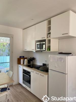 Chambre - 9 m² - 1 pièce