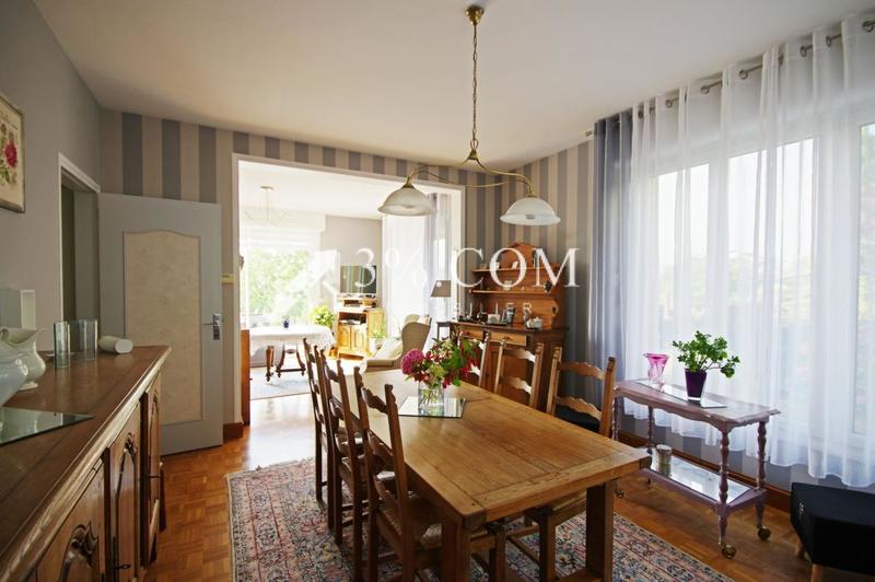 Pavillon - 173 m² - 7 pièces