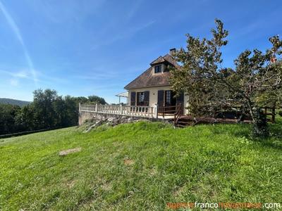 Maison - 101 m² - 6 pièces