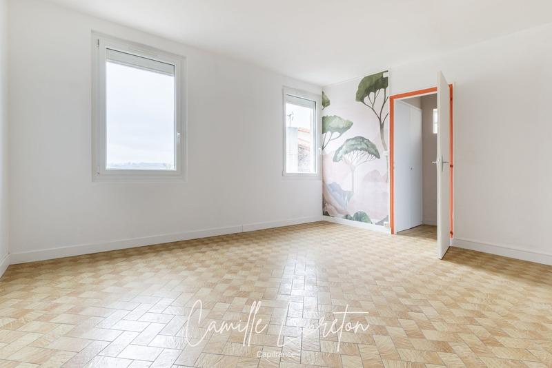 Maison - 95 m² - 4 pièces