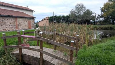 Corps de ferme - 242 m² - 8 pièces