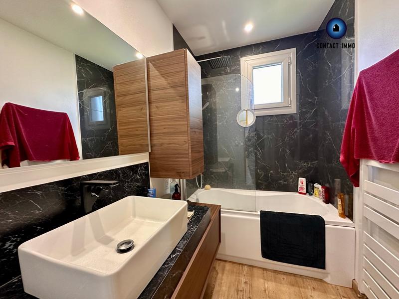 Maison - 115 m² - 5 pièces