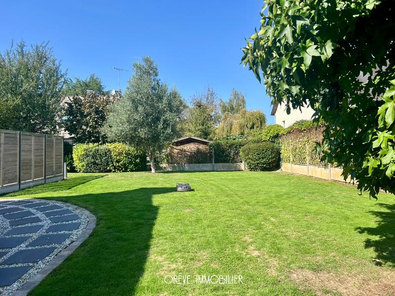 Maison - 165 m² - 8 pièces