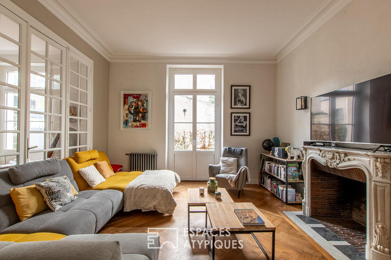 Maison - 245 m² - 13 pièces