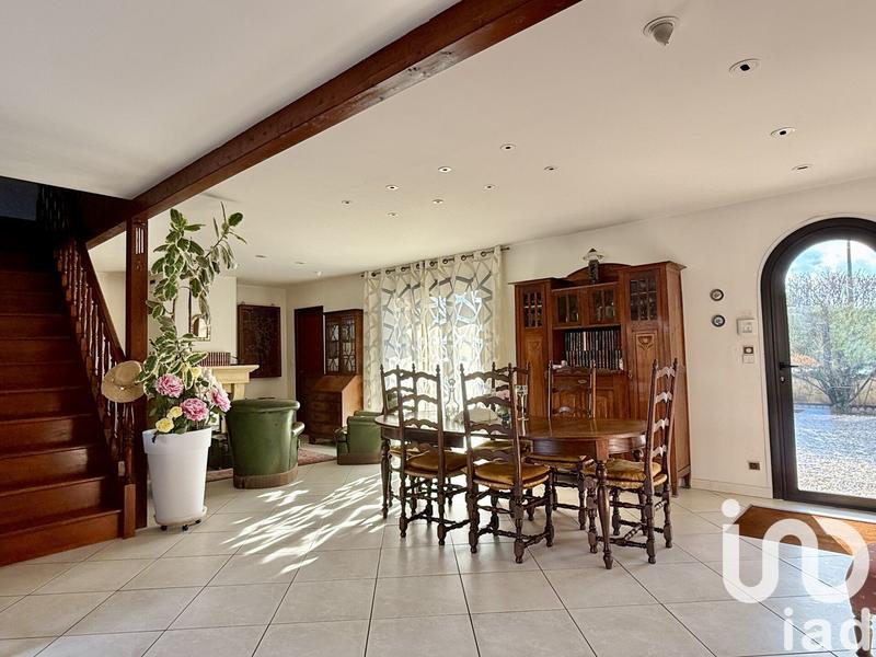 Maison - 206 m² - 7 pièces