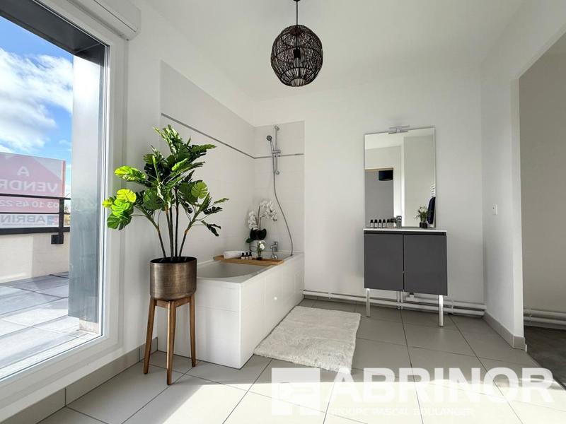 Appartement - 106 m² - 5 pièces