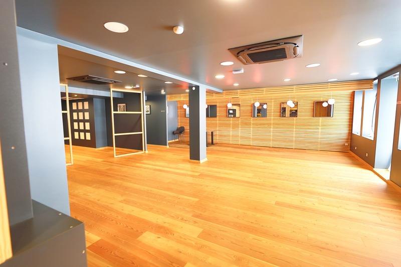 Local commercial - 239 m² - 4 pièces