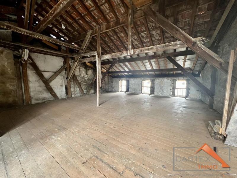 Maison de village - 287 m² - 11 pièces