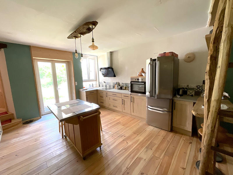 Maison - 150 m² - 5 pièces