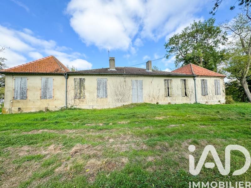 Maison - 355 m² - 10 pièces