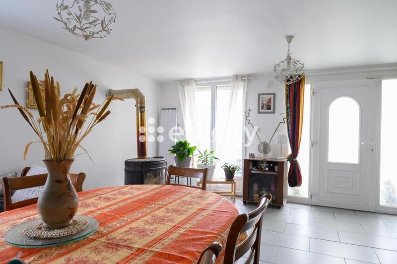 Maison - 96 m² - 4 pièces