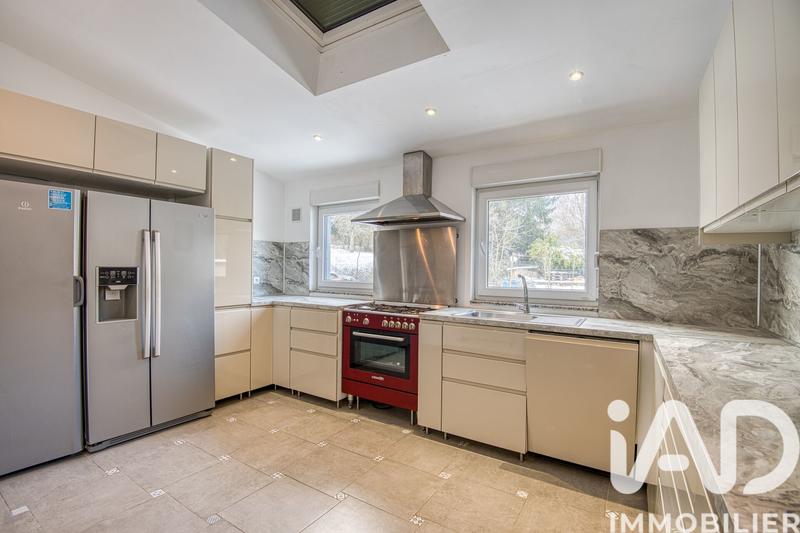 Maison - 111 m² - 4 pièces