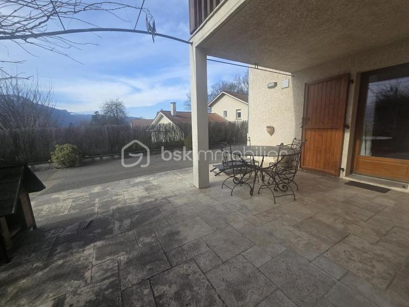 Maison - 174 m² - 6 pièces