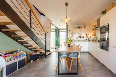 Duplex - 85 m² - 4 pièces