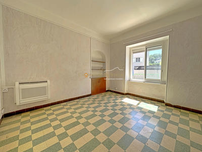 Maison traditionnelle - 155 m² - 6 pièces