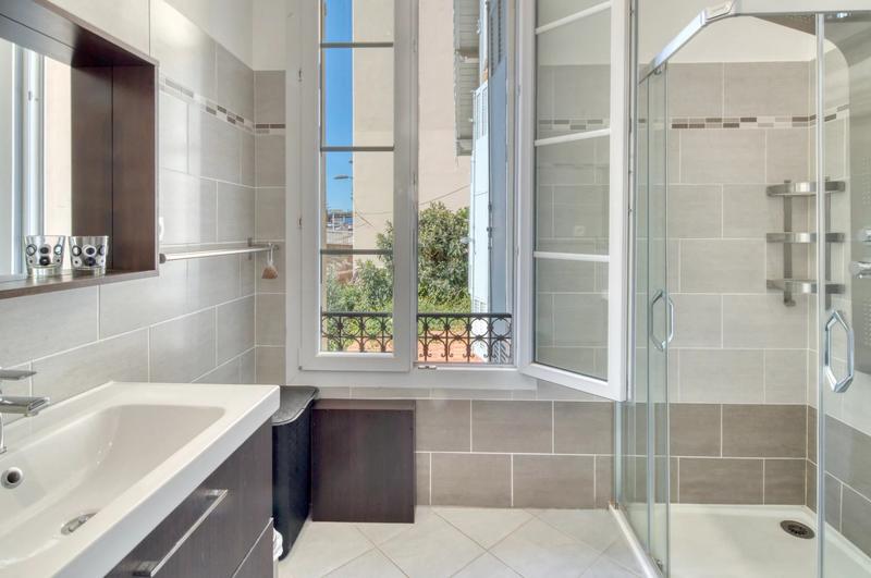 Villa - 164 m² - 6 pièces