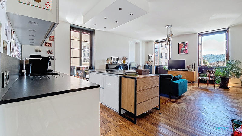 Appartement - 75 m² - 3 pièces